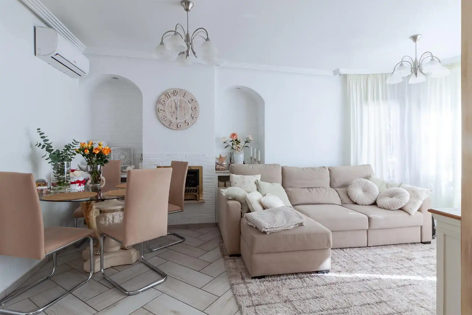 Sala d'estar de Casa o xalet en venda en Orihuela amb Aire condicionat, Calefacció i Jardí privat