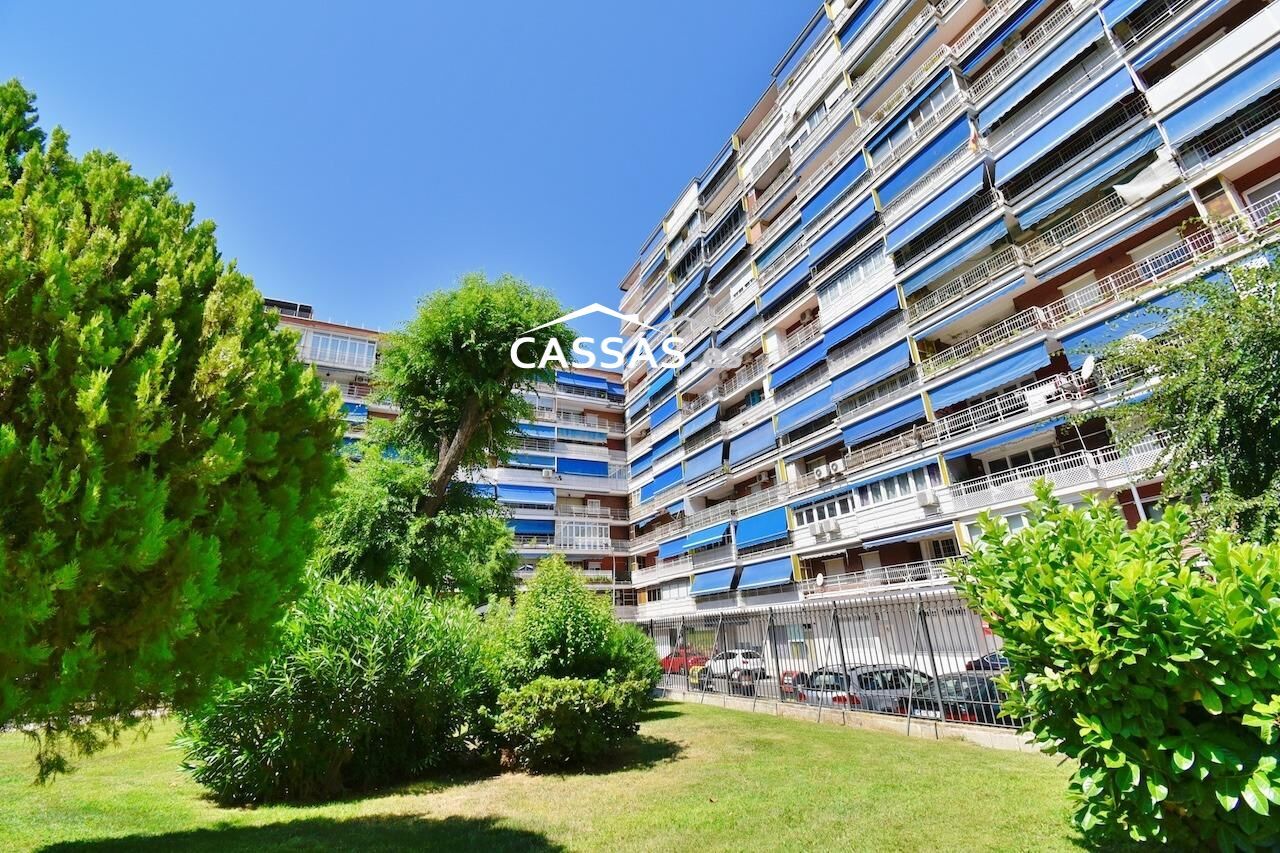 Exterior view of Flat for sale in Torrejón de Ardoz  with Heating