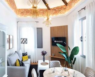 Sala d'estar de Pis en venda en  Sevilla Capital amb Aire condicionat, Calefacció i Balcó