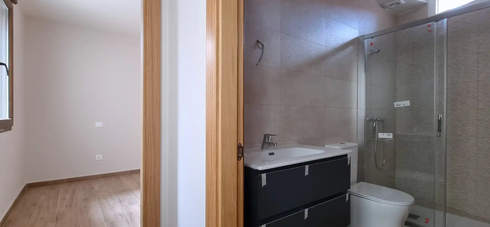 Baño de Casa adosada de alquiler en Guadalix de la Sierra con Calefacción, Trastero y Horno
