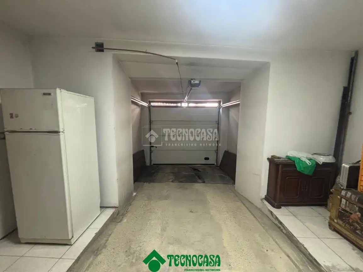 Casa adosada en venda en Montoro amb Aire condicionat
