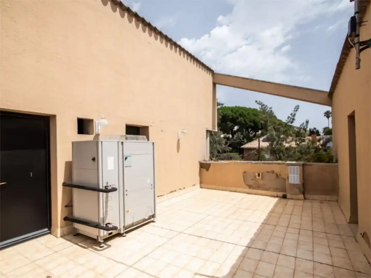 Terrassa de Casa o xalet en venda en Esplugues de Llobregat