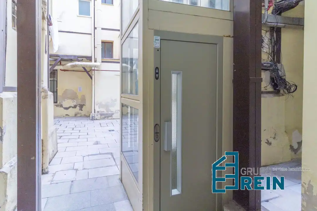 Wohnung zum Verkauf in Madrid mit Klimaanlage und Heizung