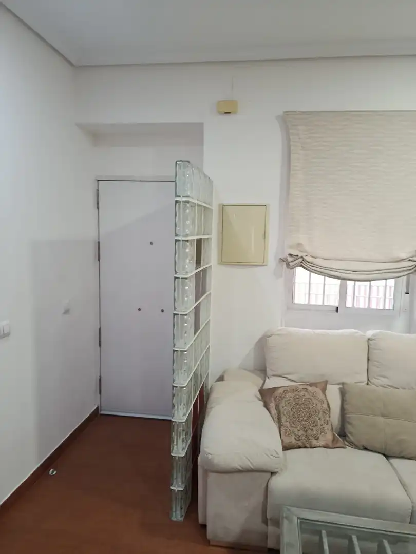 Dormitori de Pis en venda en Sur