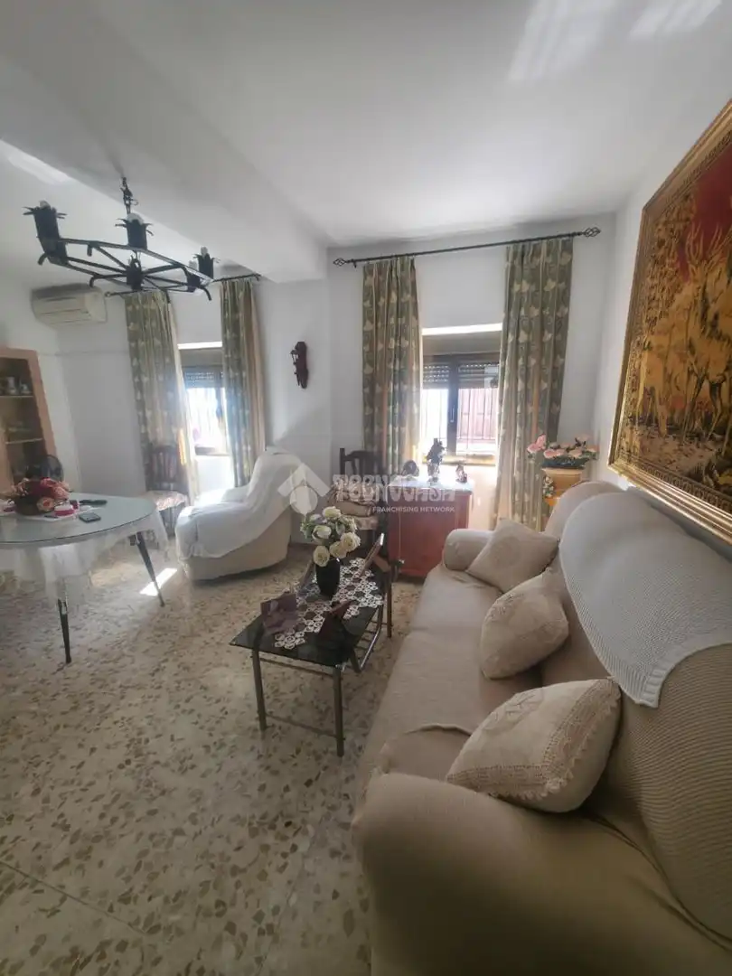 Sala de estar de Casa o chalet en venta en Montilla con Aire acondicionado y Terraza