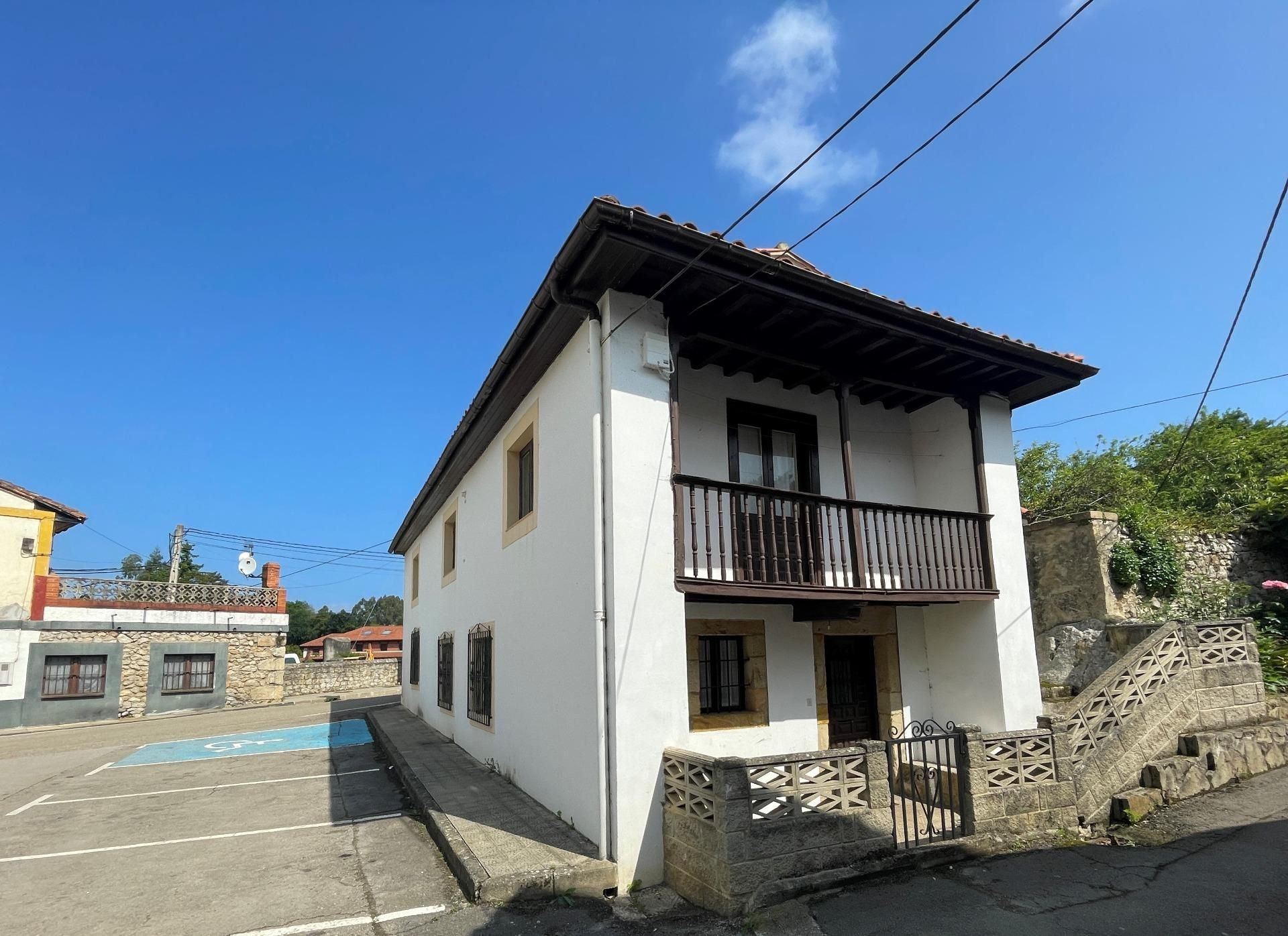 Vista exterior de Casa o chalet en venta en Ruiloba con Calefacción y Balcón
