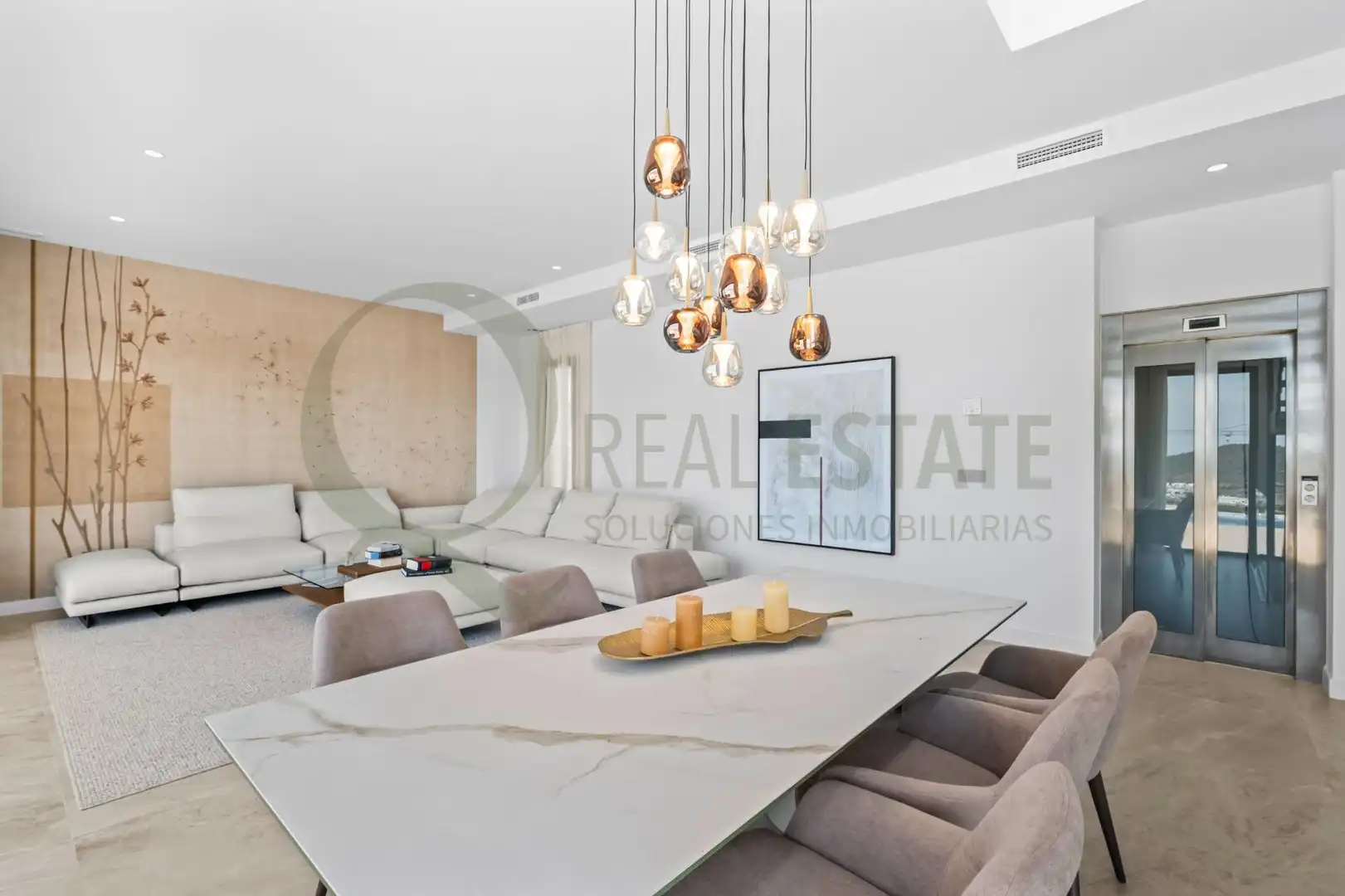 Comedor de Casa o chalet en venta en Benidorm con Aire acondicionado, Calefacción y Jardín privado