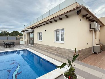 Villa avec piscine à vendre à Avenida Laguna Azul