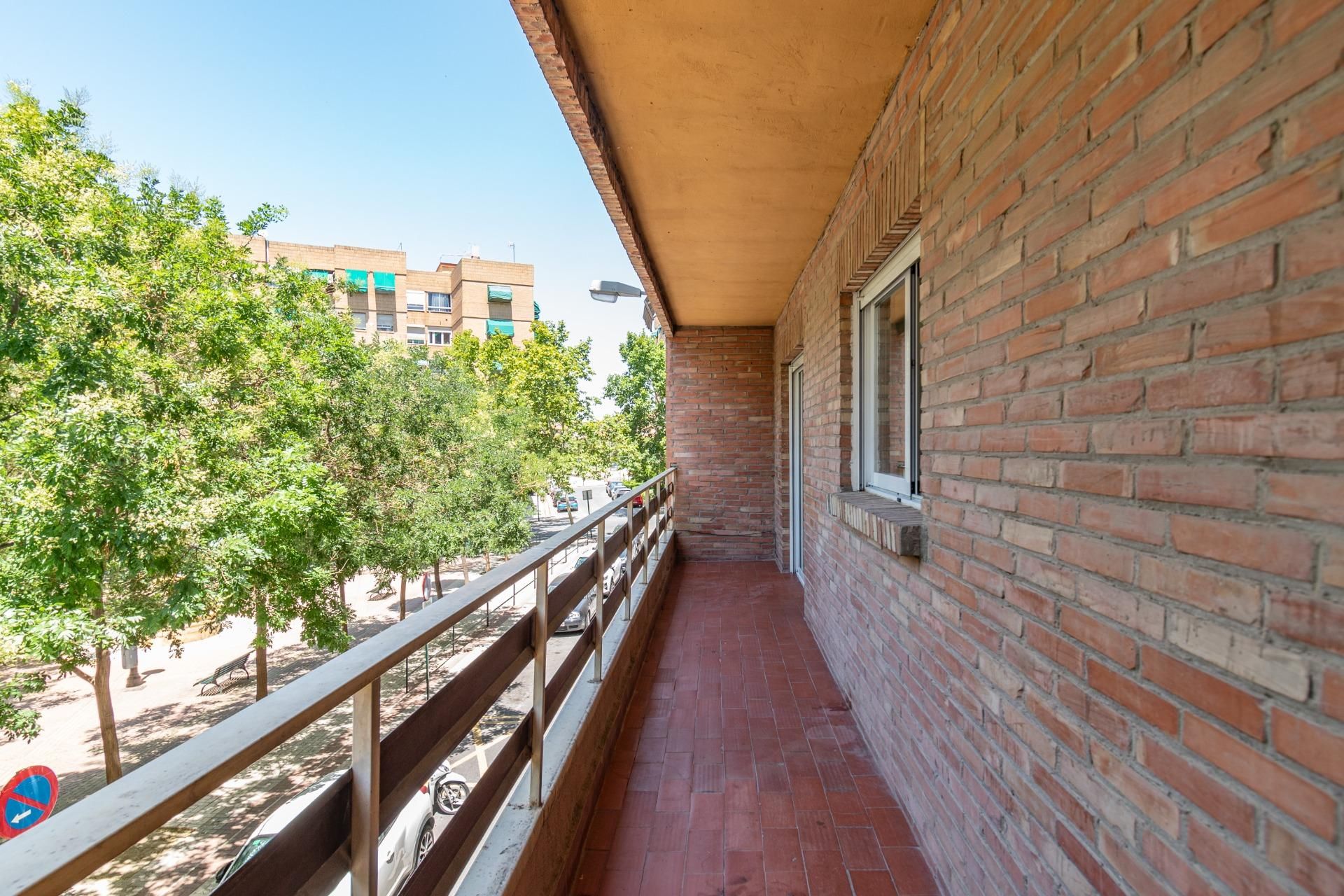 Terrassa de Pis en venda en  Granada Capital amb Calefacció i Terrassa