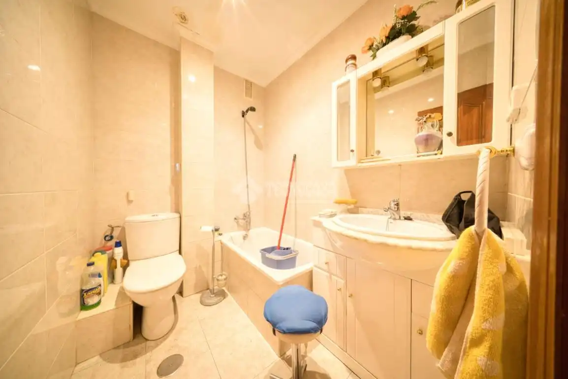 Badezimmer von Wohnung zum Verkauf in Valladolid