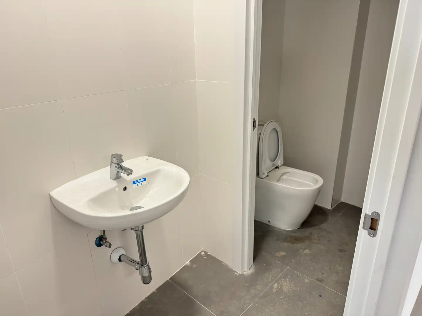 Bany de Oficina de lloguer en Barcelona