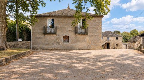 Foto 2 de Casa adosada en venta en Friol, Lugo