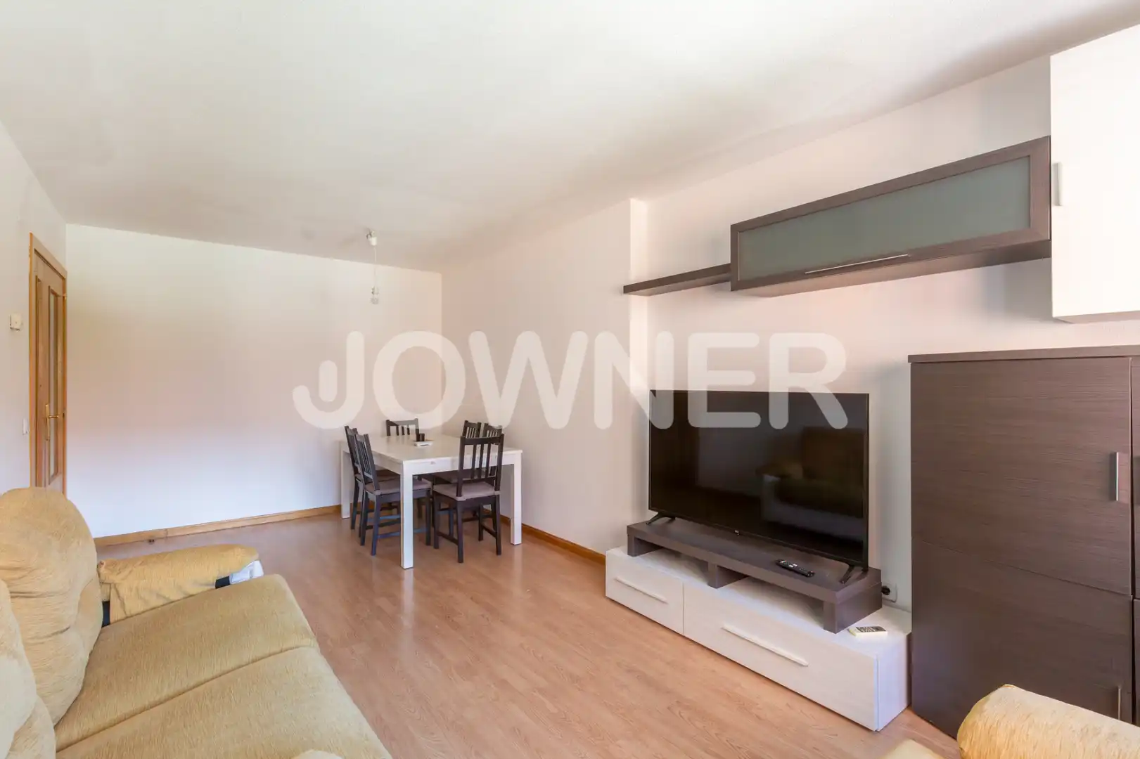 Living room of Flat for rent in Valdemoro  with Air Conditioner, Heating and Storage room