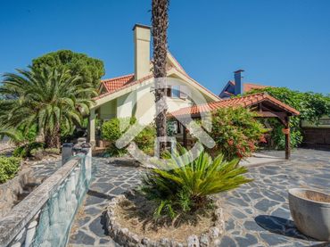 House with pool for sale in Campo Real