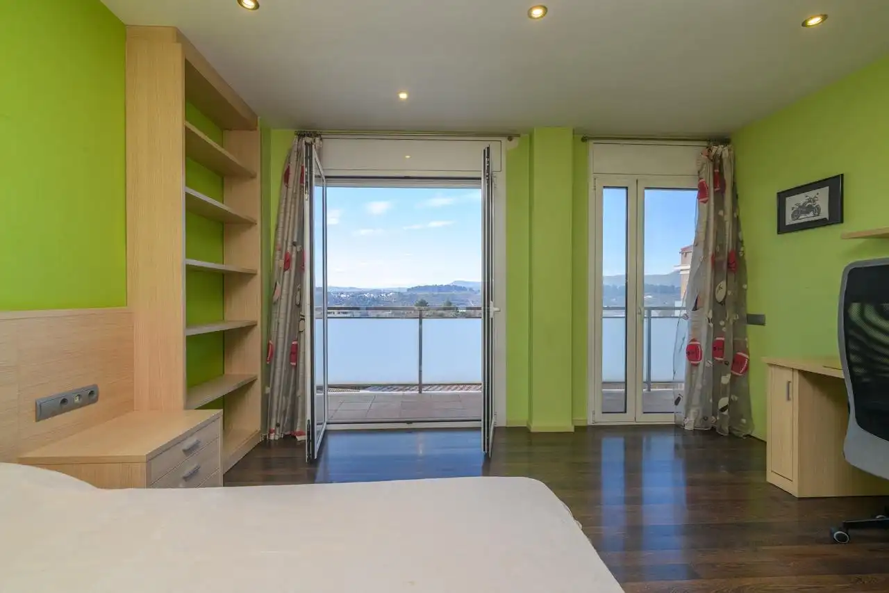 Habitación de Ático en venta en Manresa con Aire acondicionado, Calefacción y Parquet