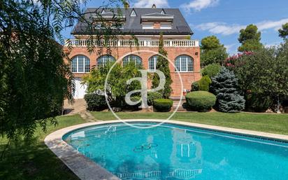 Swimming pool of House or chalet for sale in Sant Cugat del Vallès  with Air Conditioner, Terrace and Swimming Pool