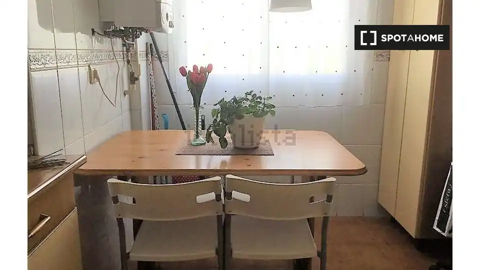 Dining room of Flat for share in Alcalá de Henares  with Air Conditioner, Heating and Furnished