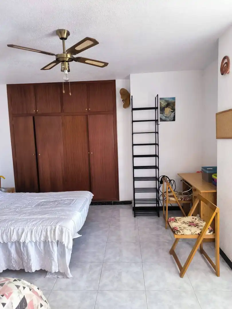 Habitación de Casa adosada en venta en Orihuela con Aire acondicionado, Calefacción y Jardín privado