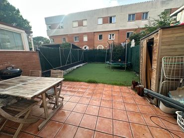 Maison mitoyenne avec piscine à vendre à Gavà Mar