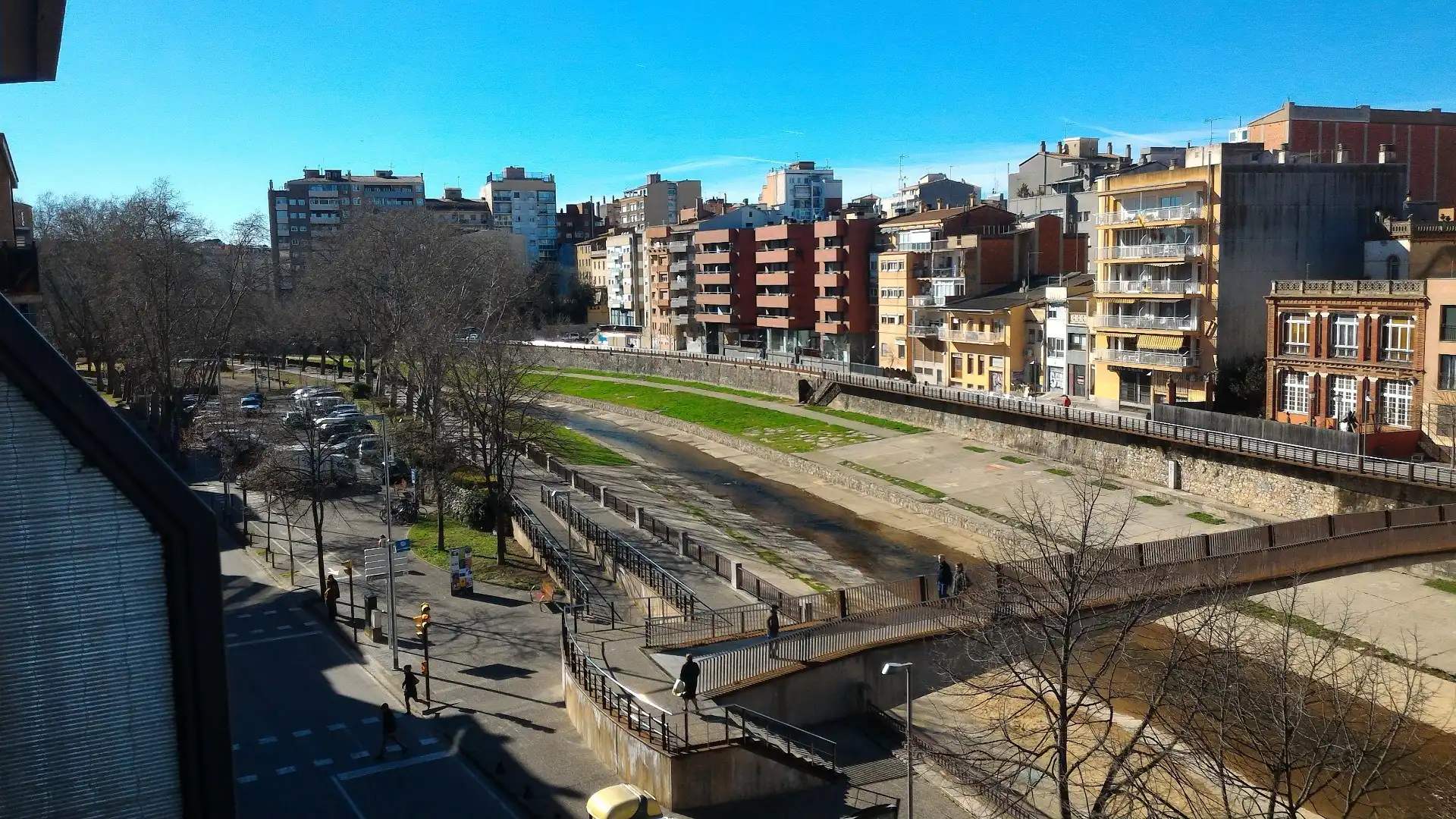 Vista exterior de Pis en venda en Girona amb Aire condicionat, Calefacció i Balcó