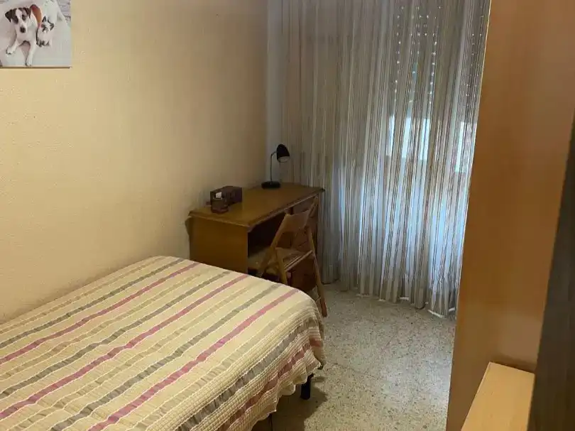 Bedroom of Flat for rent in  Valencia Capital  with Air Conditioner and Balcony