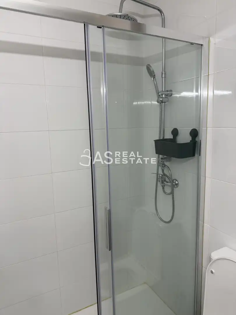 Bathroom of Study for sale in Madrid  with Terrace