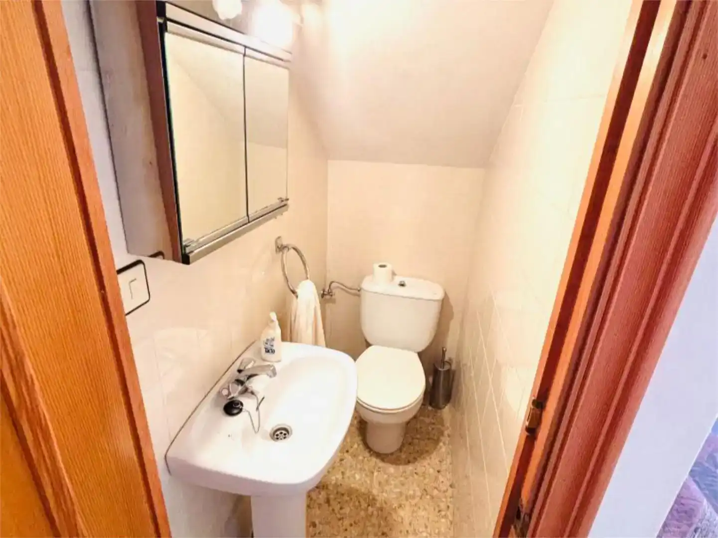 Baño de Piso en venta en Cedrillas con Trastero, Amueblado y Balcón