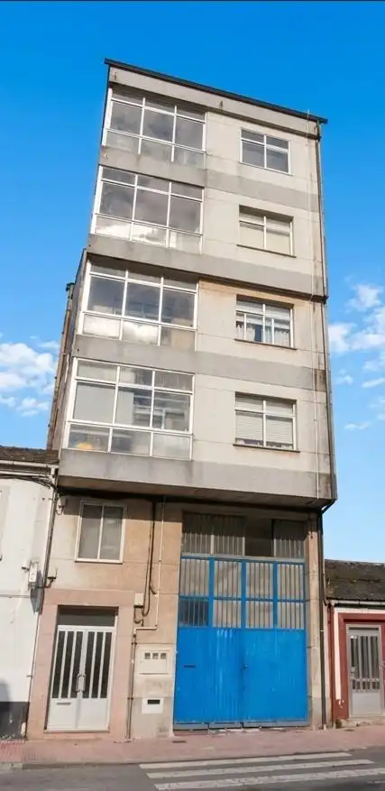 Vista exterior de Piso en venta en Lugo con Trastero
