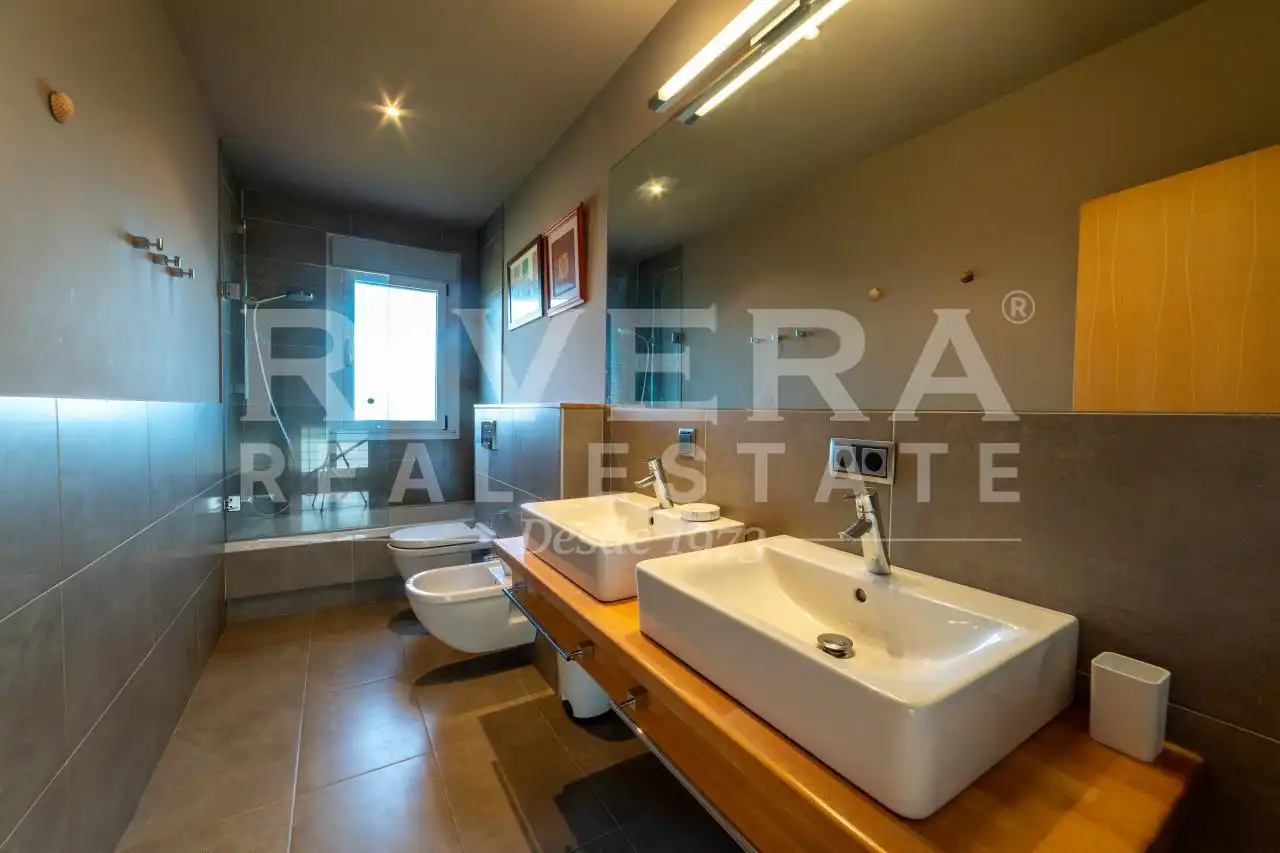 Baño de Casa o chalet en venta en Poio con Calefacción, Jardín privado y Terraza