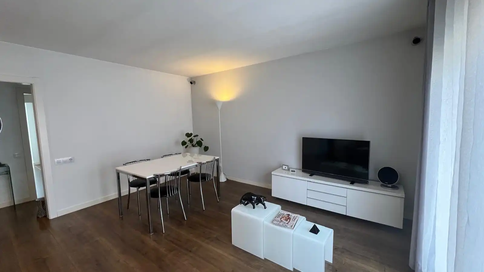 Living room of Flat for sale in Sant Pere de Ribes  with Parquet flooring, Terrace and Oven