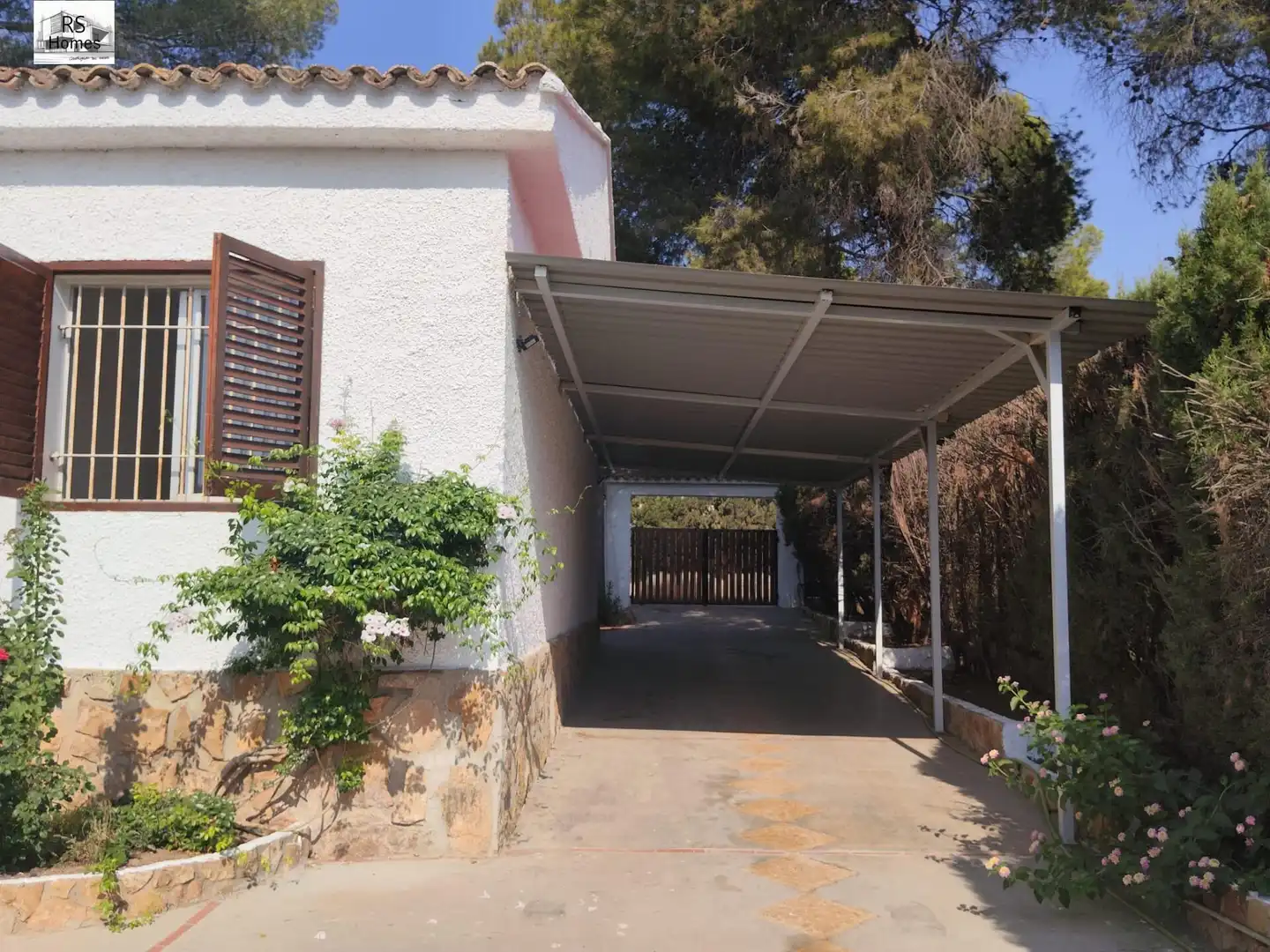 Parking de Casa o chalet de alquiler en L'Eliana con Aire acondicionado, Calefacción y Jardín privado