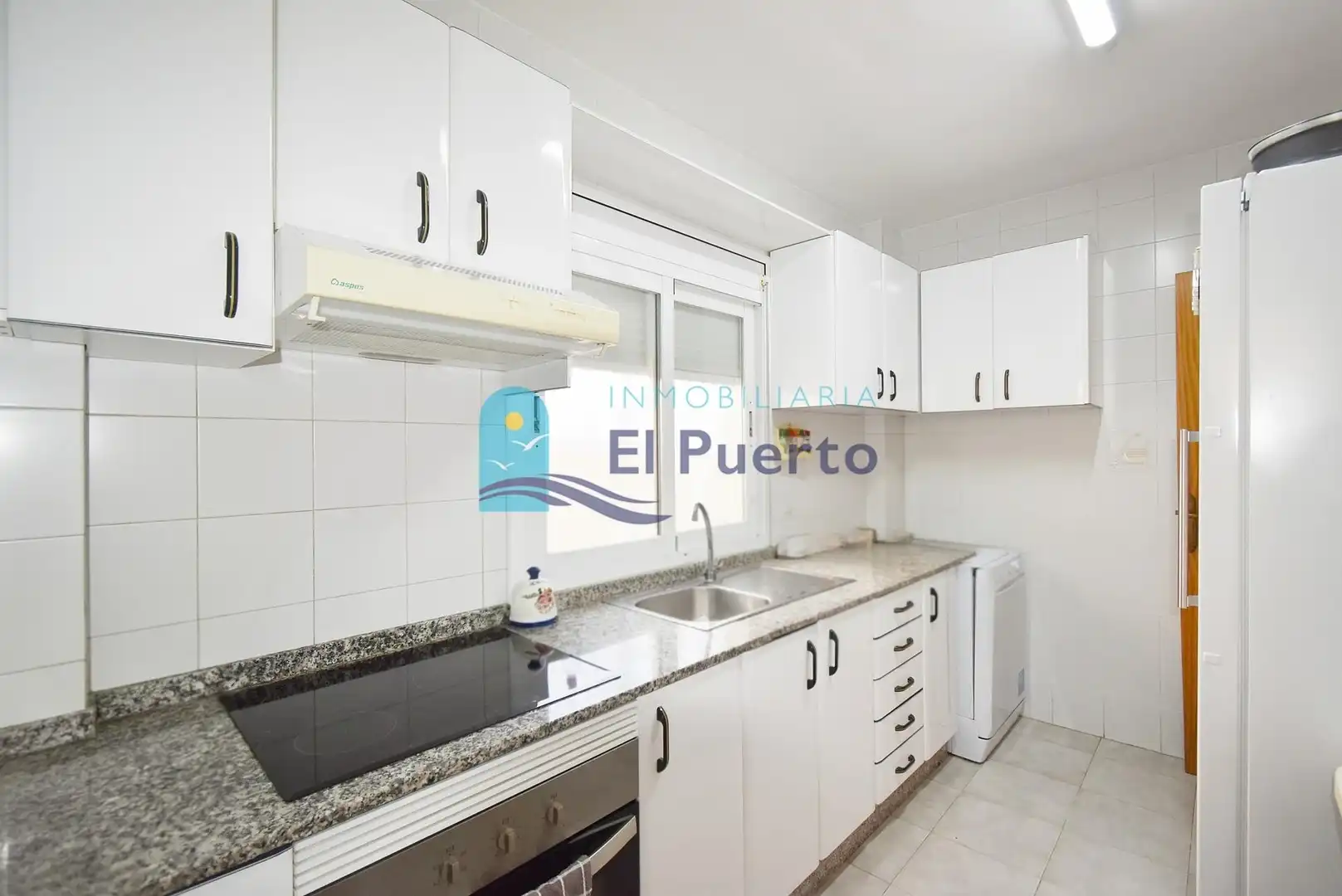 Cuina de Dúplex en venda en Mazarrón amb Aire condicionat, Calefacció i Jardí privat