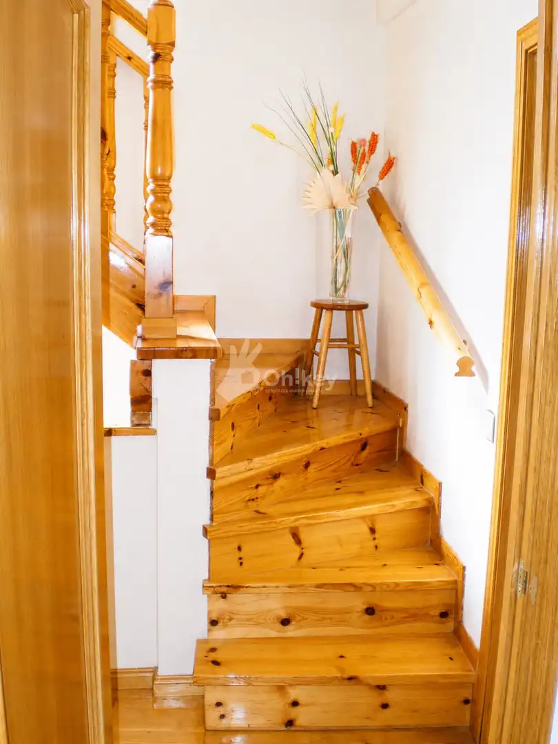 Casa o chalet en venta en Onzonilla con Calefacción, Parquet y Piscina