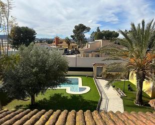 Piscina de Casa o xalet de lloguer en Monforte del Cid amb Aire condicionat, Calefacció i Jardí privat