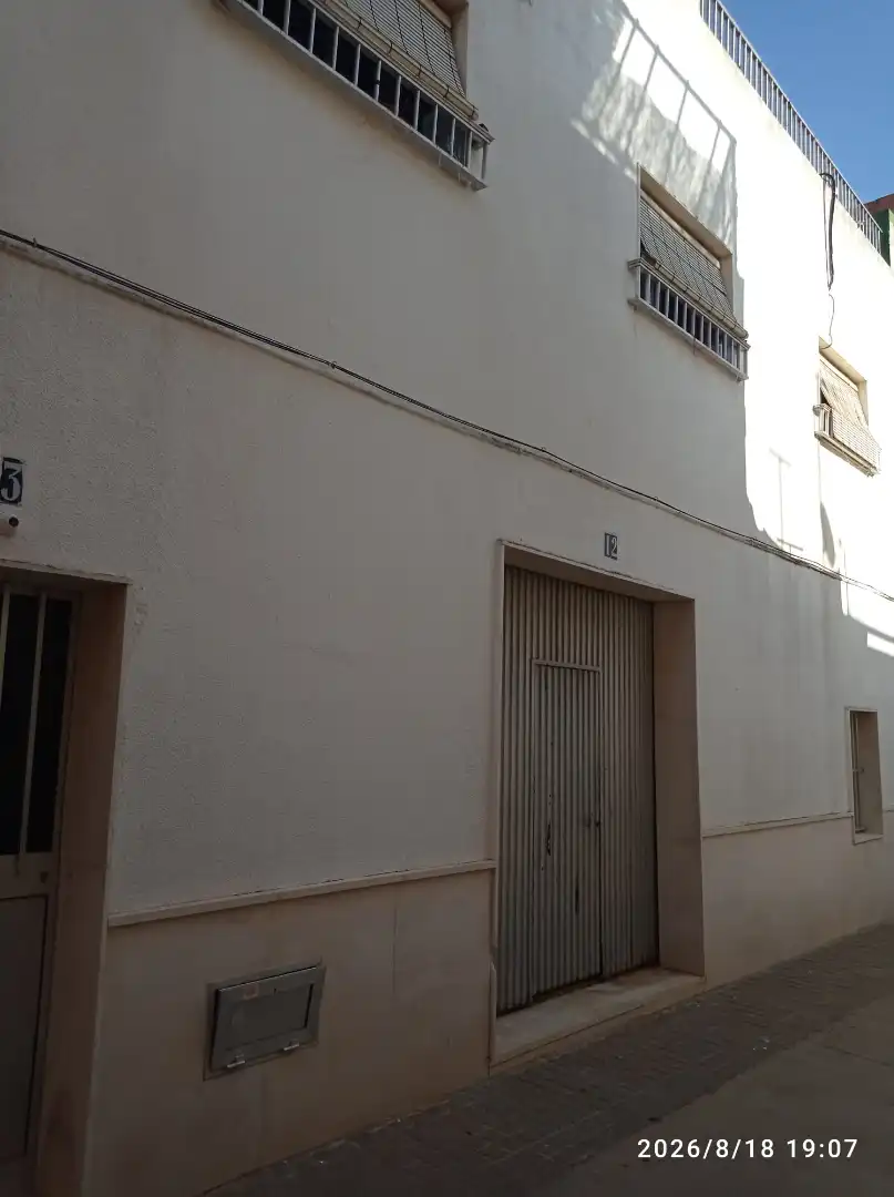 House for sale in Calle Santa Elena 3
