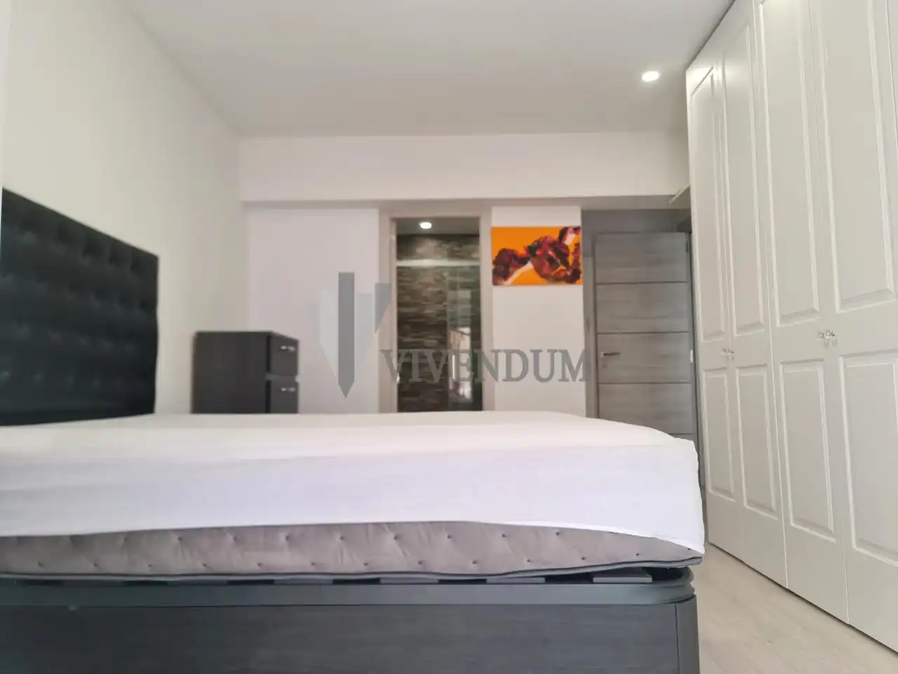 Habitación de Piso en venta en Vigo  con Calefacción y Balcón