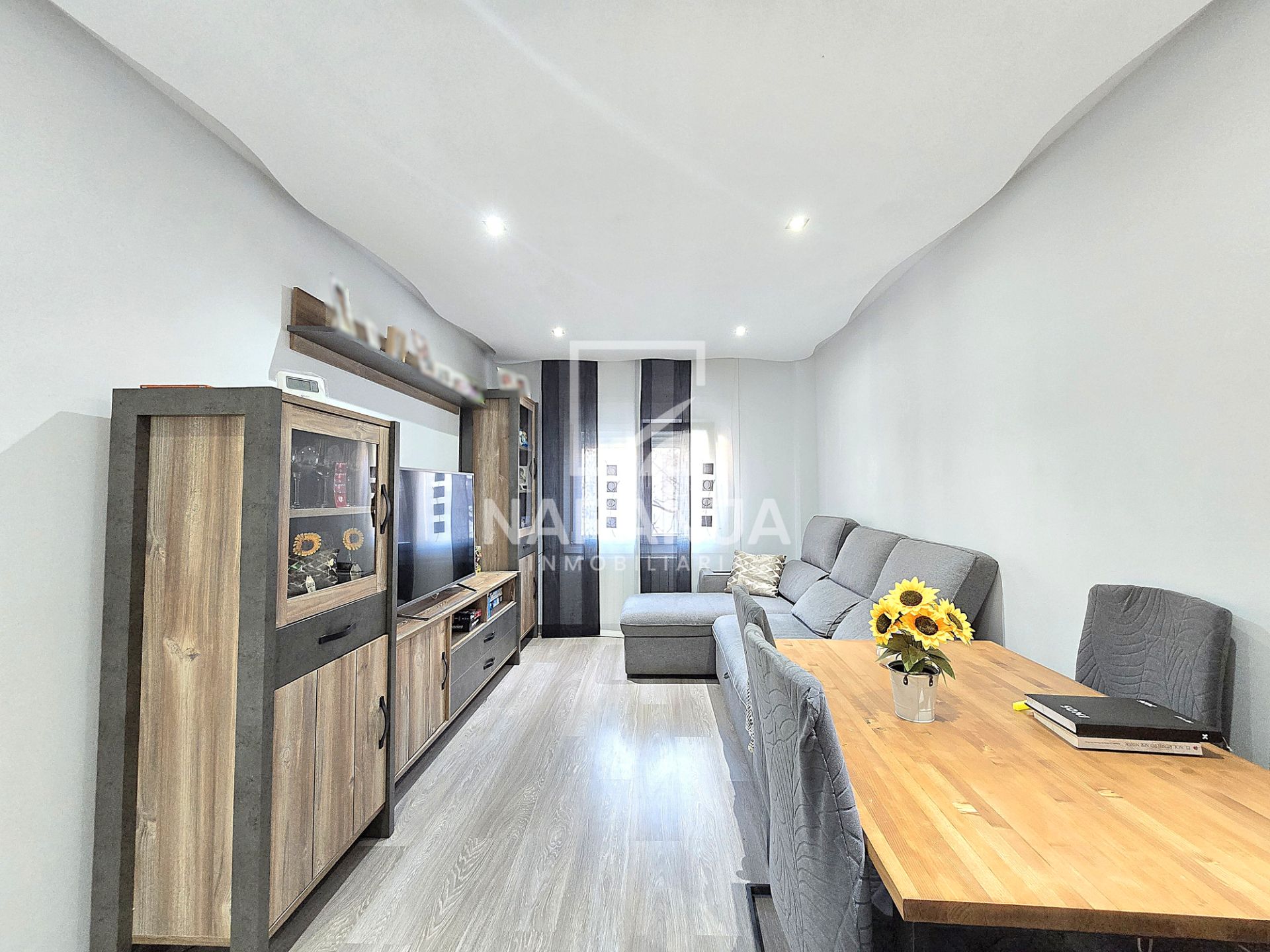 Sala d'estar de Pis en venda en Santa Coloma de Gramenet