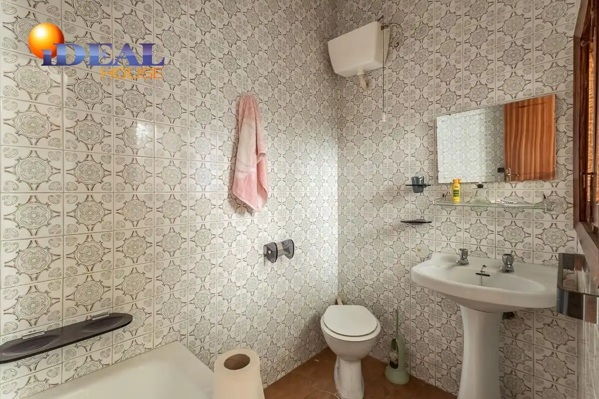 Bathroom of Houses for sale in Cijuela  with Terrace and Storage room