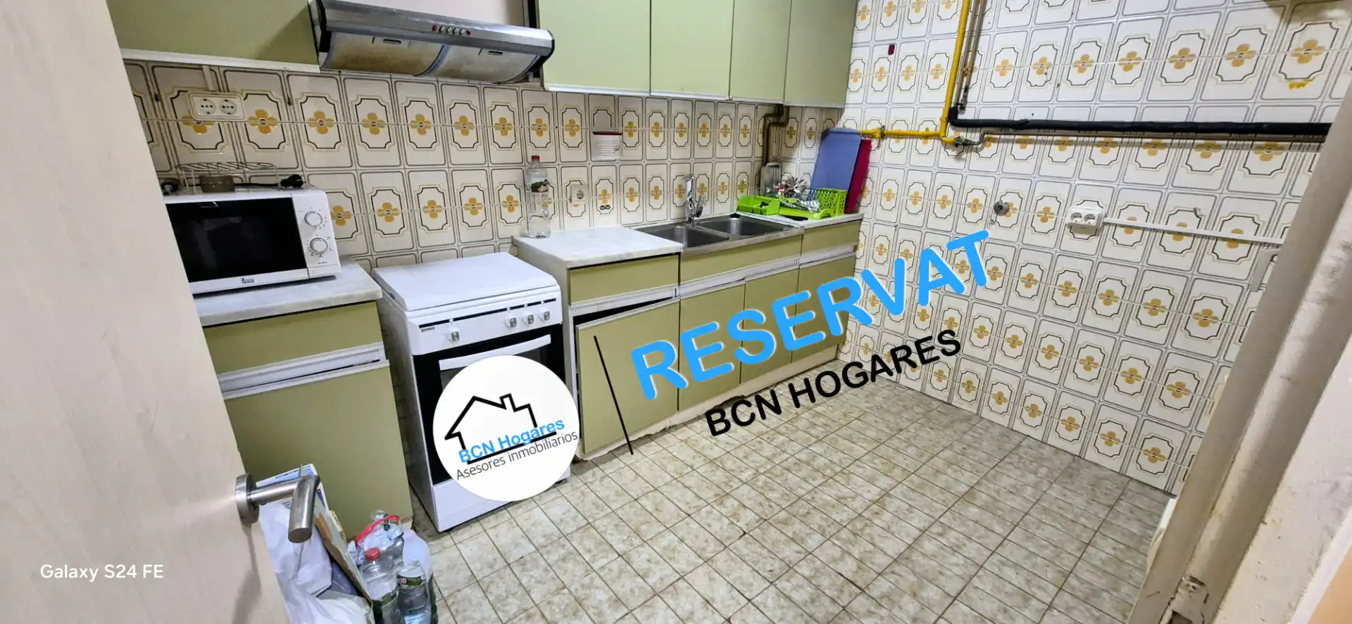 Cuina de Pis en venda en Barcelona amb Aire condicionat, Moblat i Forn