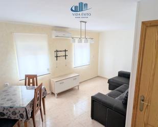 Exterior view of Apartment to rent in  Jaén Capital  with Air Conditioner and Heating