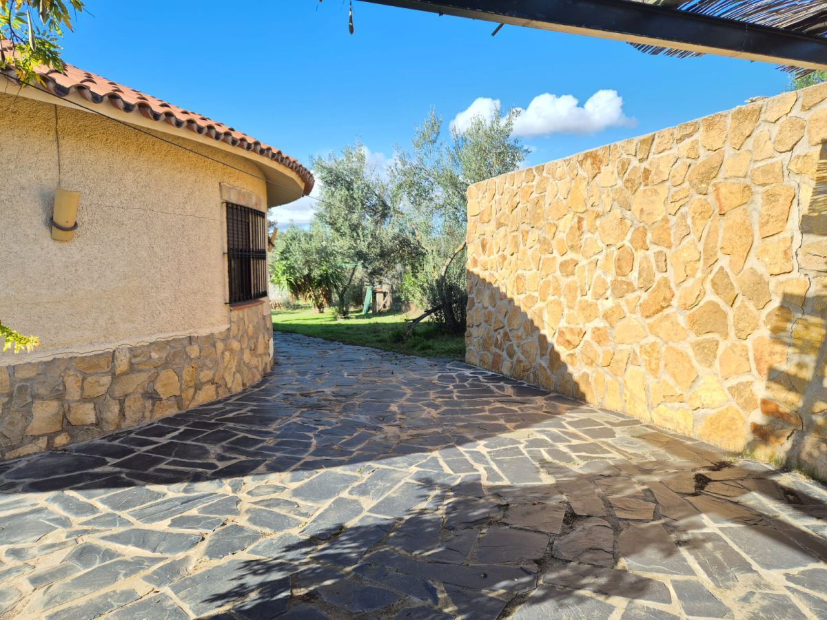 Garden of House or chalet for sale in Badajoz Capital  with Heating and Storage room