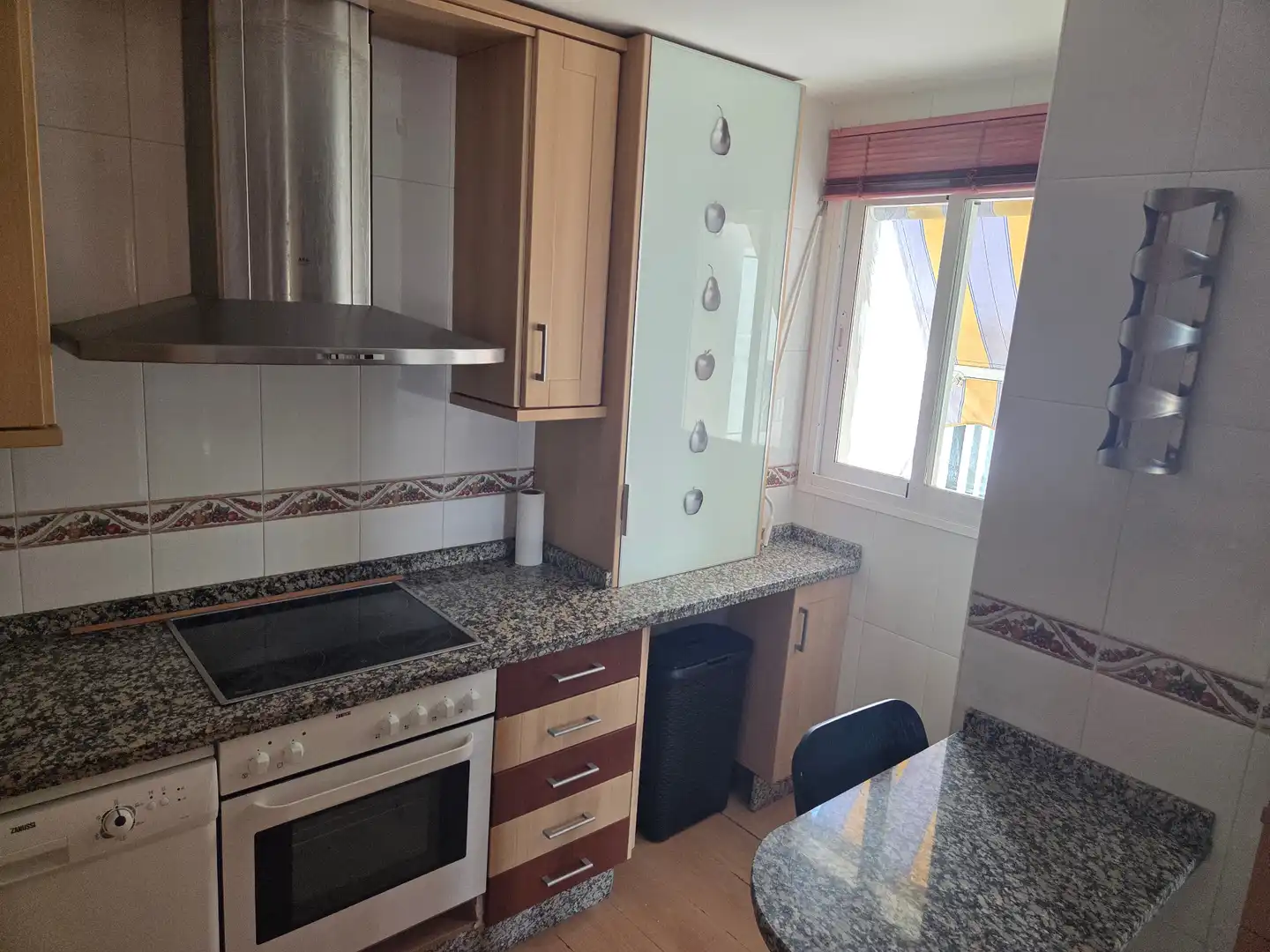 Küche von Wohnung zur Miete in Benalmádena mit Klimaanlage, Terrasse und Möbliert