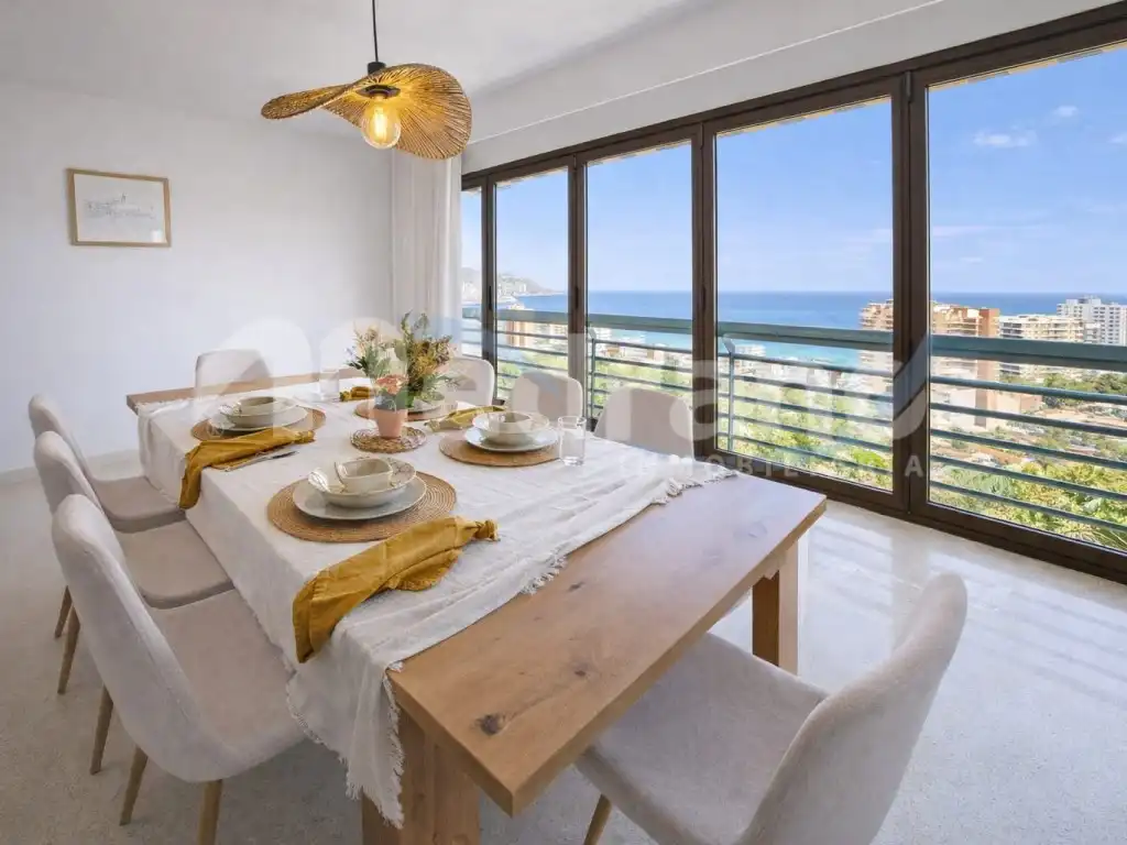 Comedor de Piso de alquiler en Benidorm con Jardín privado y Piscina