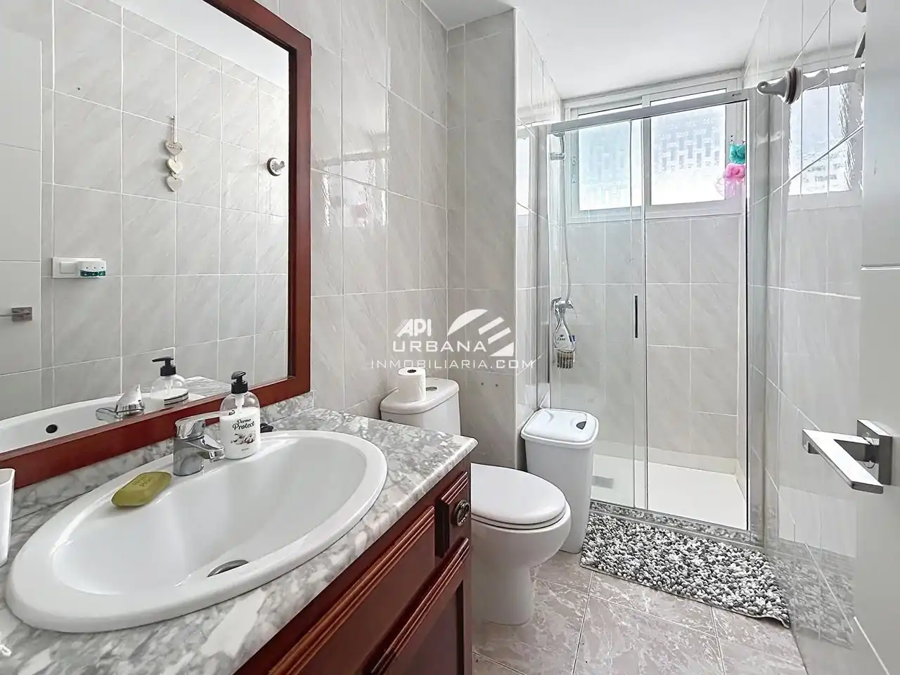 Baño de Piso en venta en Lucena con Trastero y Amueblado