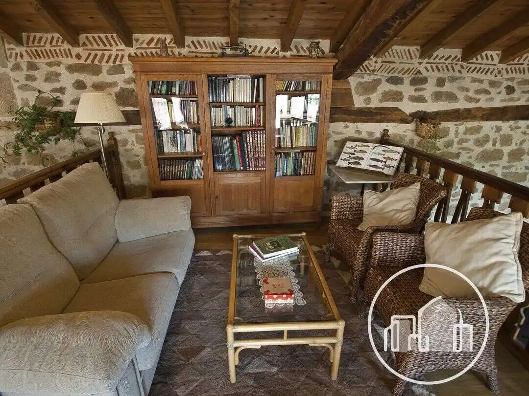Sala de estar de Casa o chalet en venta en Merindad de Sotoscueva con Calefacción, Terraza y Balcón