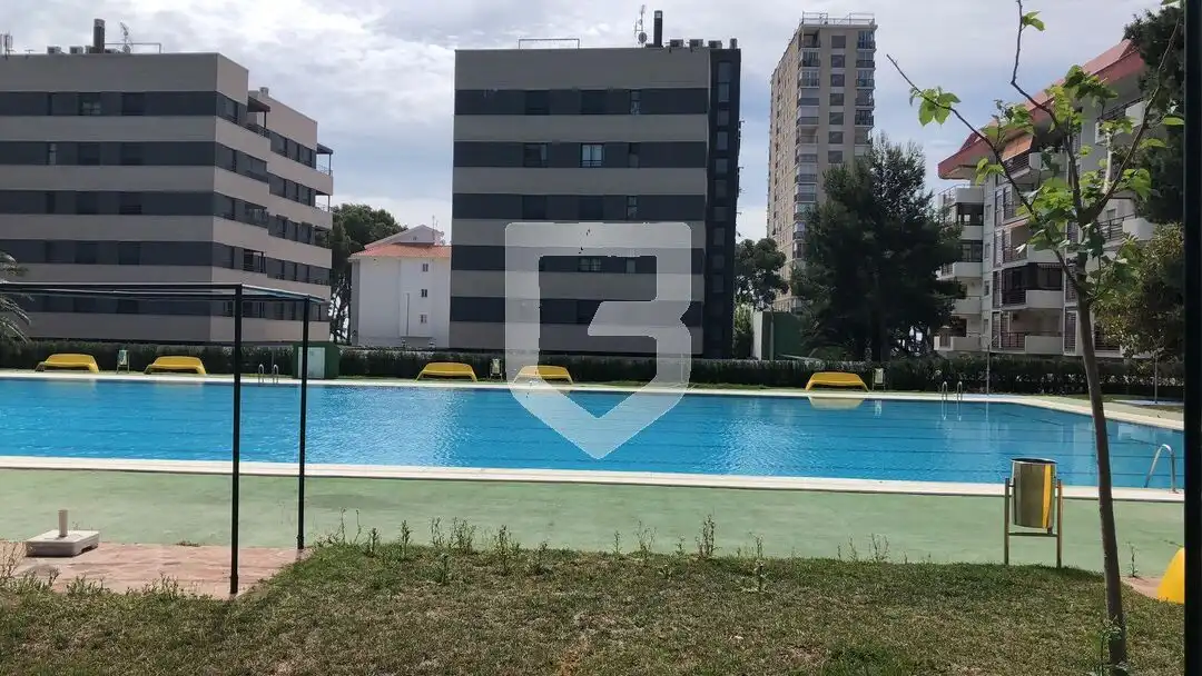 Piscina de Pis en venda en Benicasim / Benicàssim amb Jardí privat, Terrassa i Piscina