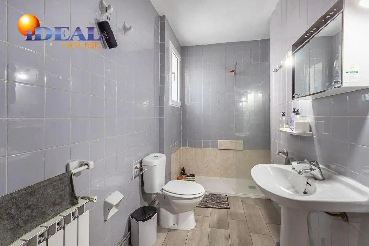 Flat with terrace for sale in Beiro, imagen 26