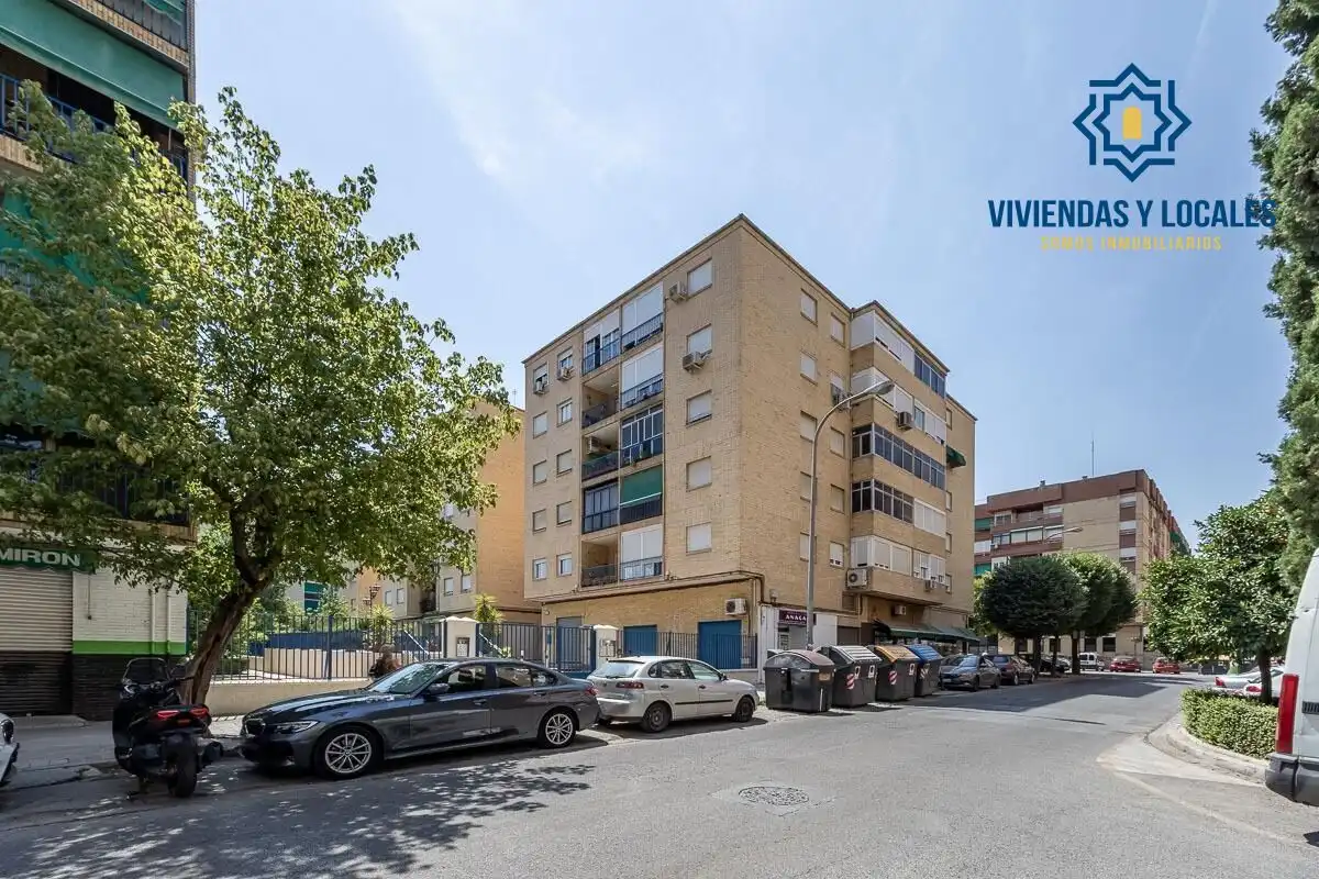 Exterior view of Flat for sale in Granada  with Heating and Terrace