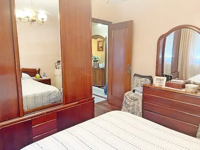 Habitación de Piso en venta en Torrelavega  con Calefacción y Trastero