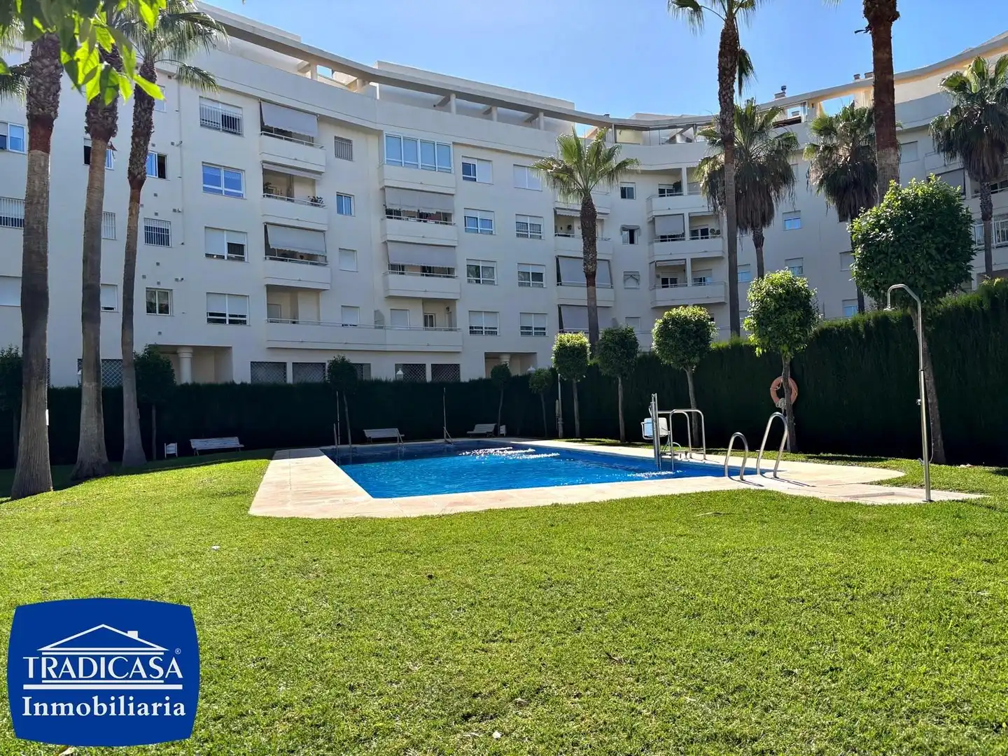 Piscina de Pis en venda en Jerez de la Frontera amb Aire condicionat, Jardí privat i Piscina comunitària